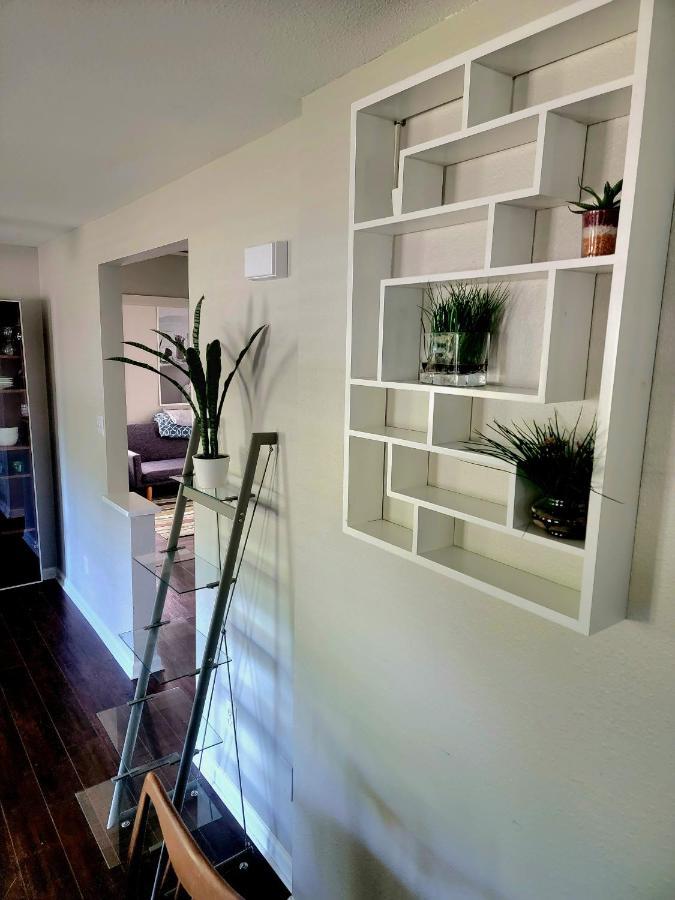 Spacious Cherry Creek Villa Denver Exterior photo